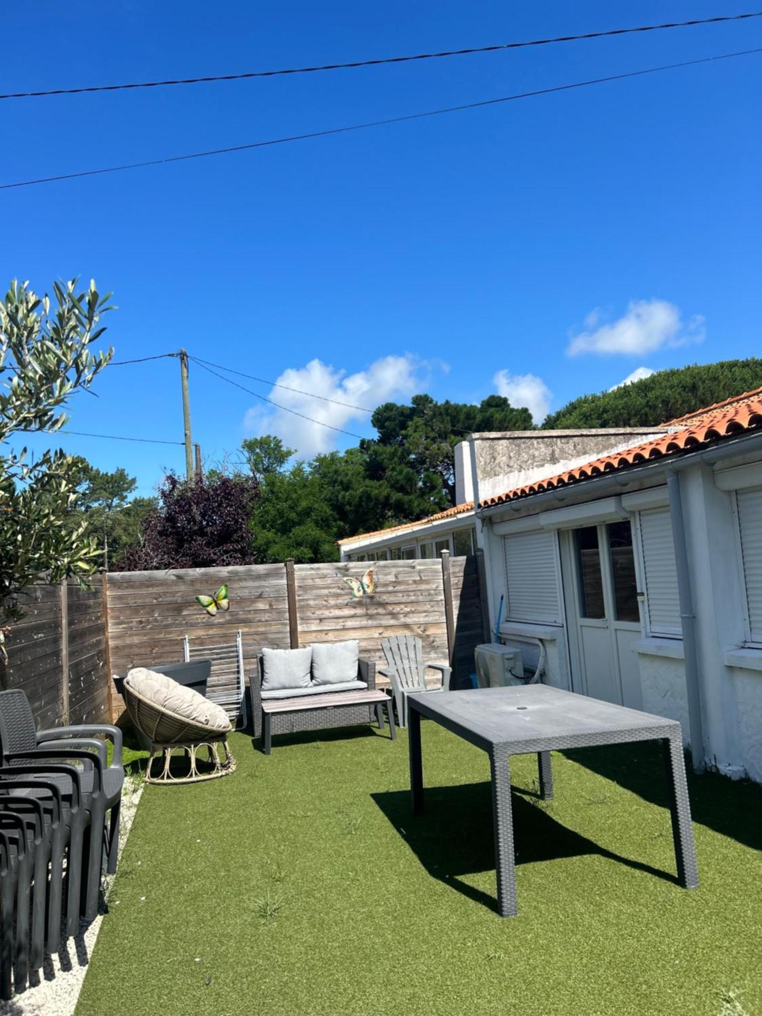 Lodge Des Pins Au Coeur De La Foret D'Olonne Extérieur photo